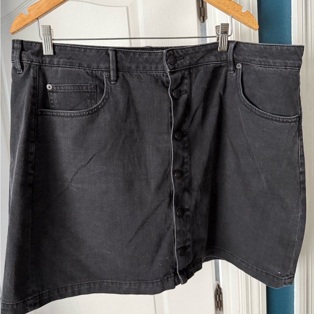Classic Black 5 button Denim Skirt